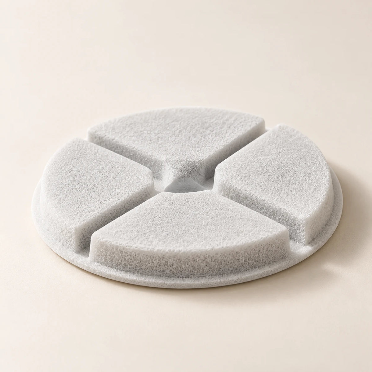 Filtre rond blanc en quatre segments pour fontaine à eau pour chat en céramique