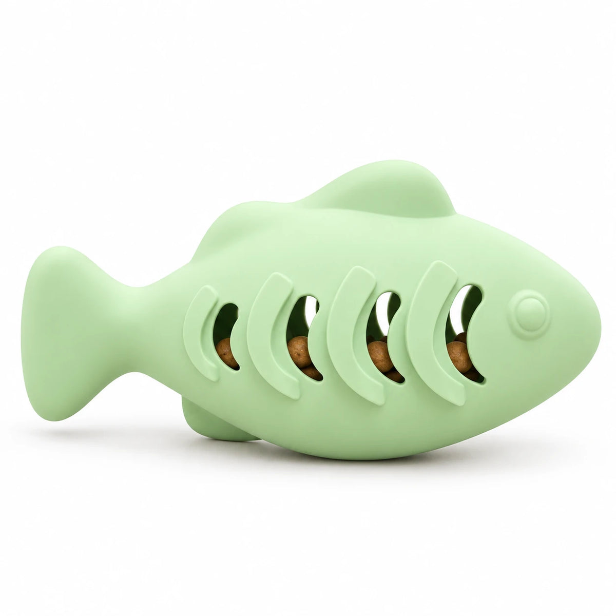 Jouet poisson vert en silicone pour chat, avec des croquettes visibles dans les ouvertures